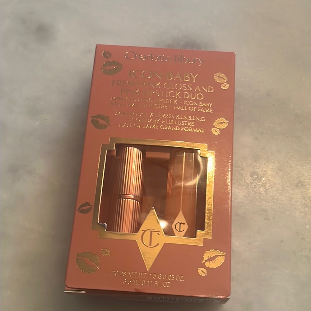Charlotte Tilbury Lipstick in Pink and Gold